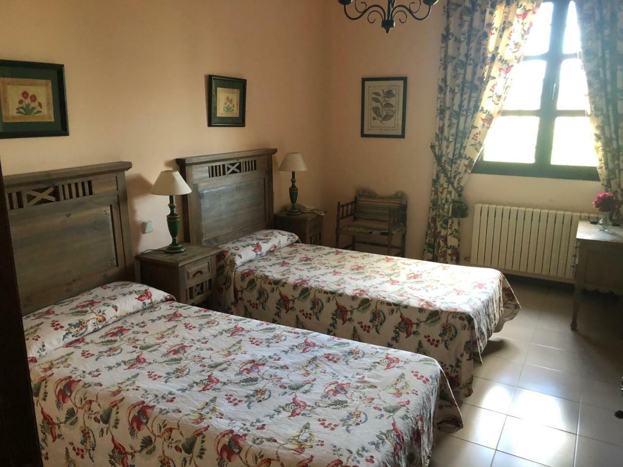 Hostal Las Paneras Ávila Kültér fotó