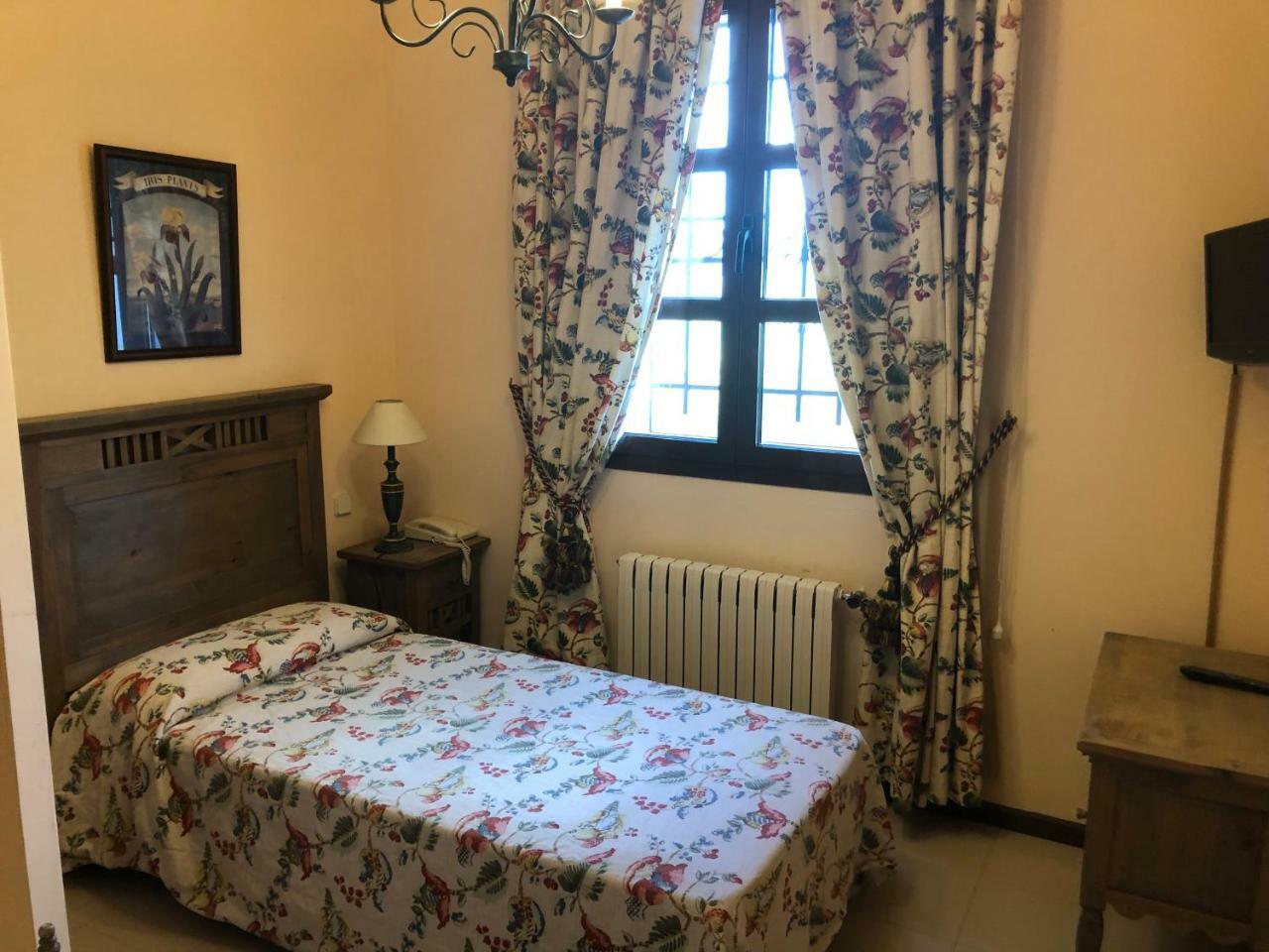 Hostal Las Paneras Ávila Kültér fotó