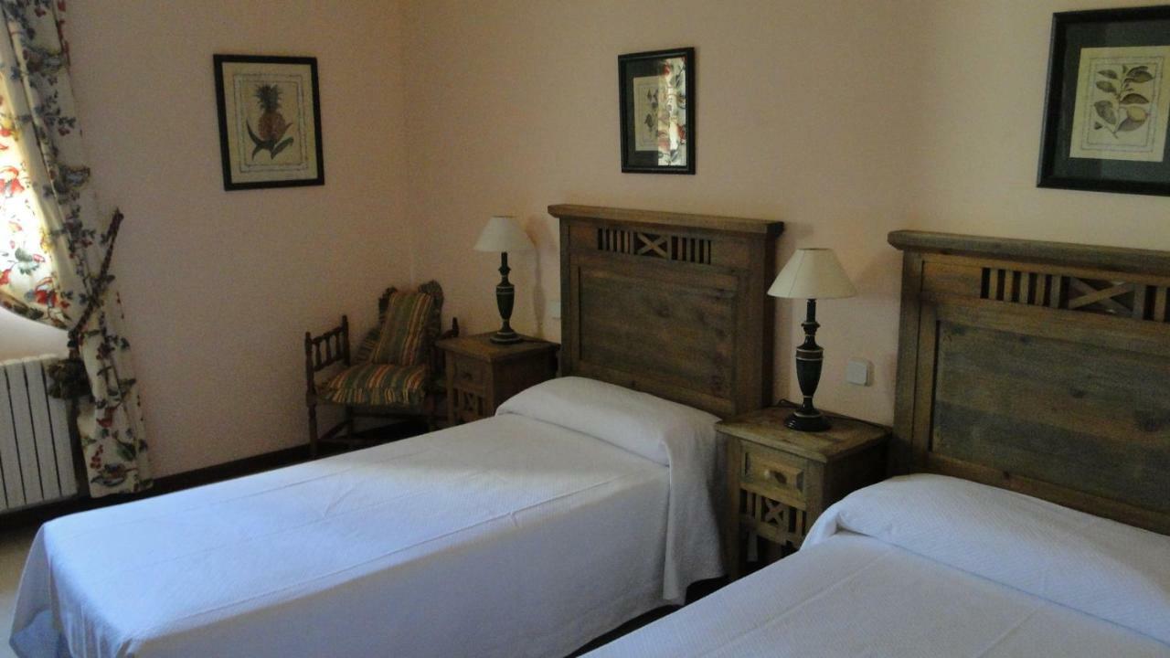 Hostal Las Paneras Ávila Kültér fotó